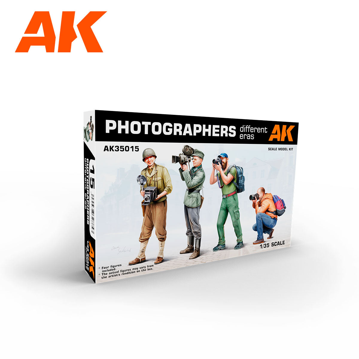 1/35 Photographers, Different Eras - Hobby Sense