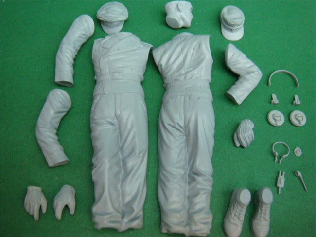 1/16 WWII German Wehrmacht Panzer Crew (Driver) Multi-Pose for Luchs, Tiger, Panzer IV - Hobby Sense