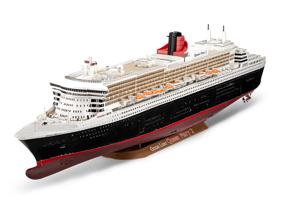 Revell 1/400 RMS Queen Mary 2