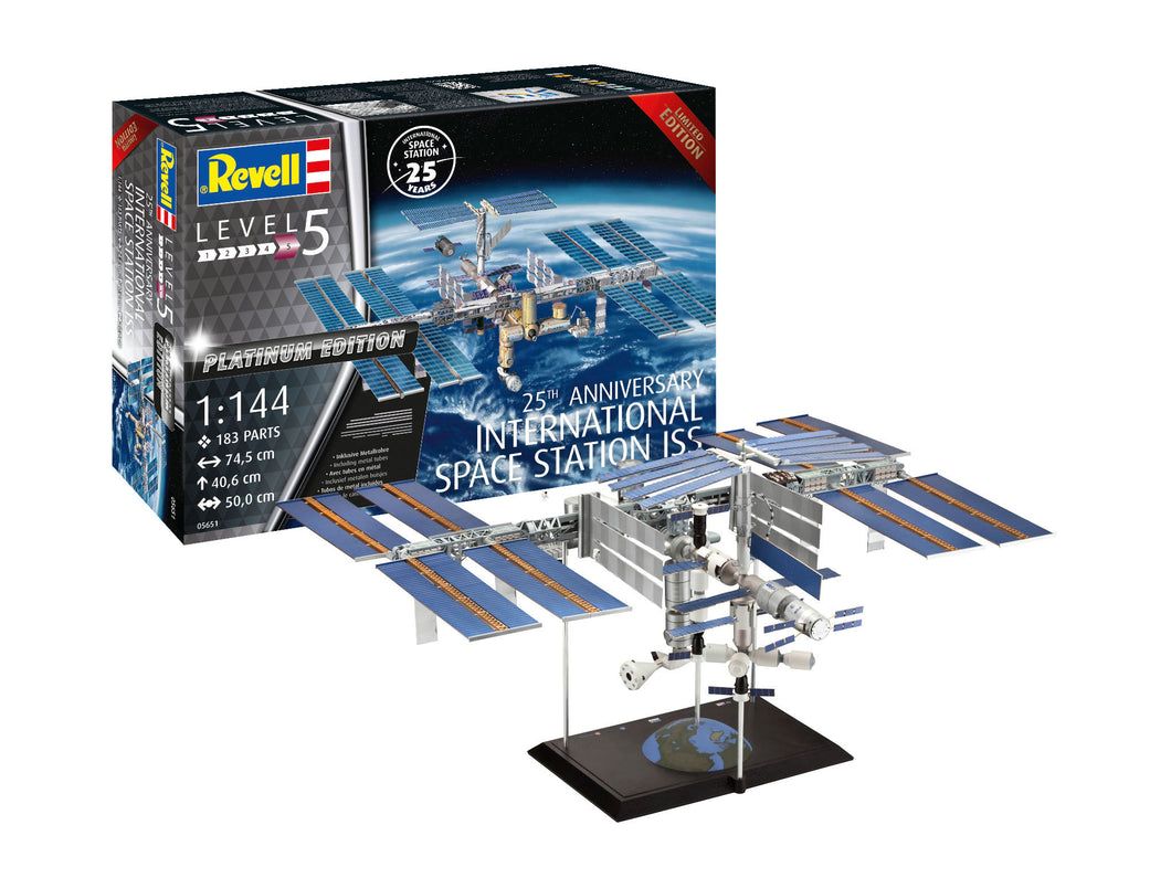 1/144 International Space Station 