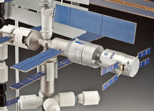 1/144 International Space Station 