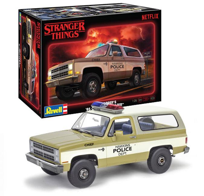 STRANGER THINGS HOPPER'S CHEVY BLAZER 新品 1/25 Stranger Things Tim Hopper'S 1985 K5 Chevy Blazer