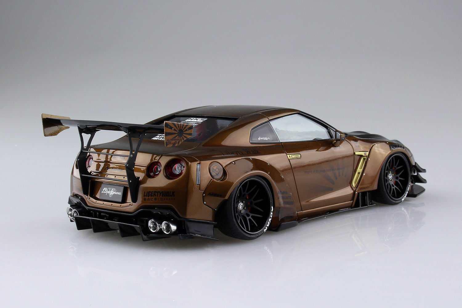 Aoshima 1/24 Liberty Walk LB Works R35 GT-R Type 2 Ver.1 - Hobby Sense