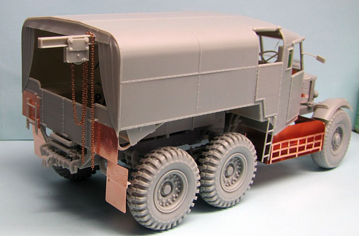Thunder Model 1/35 British Scammell Pioneer R100 Heavy Artillery Tractor