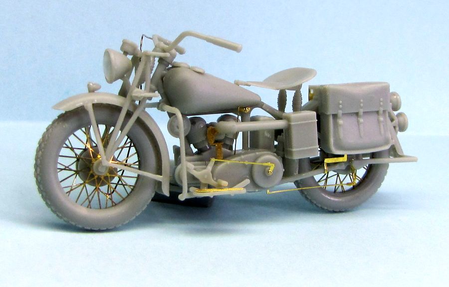 Thunder Model 1/35 US Military Motorcycle Indian 741B (two kits edition)