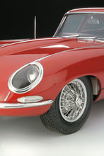 1/8 Jaguar E-Type, Limited Edition - Hobby Sense