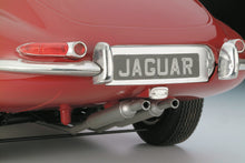 1/8 Jaguar E-Type, Limited Edition - Hobby Sense