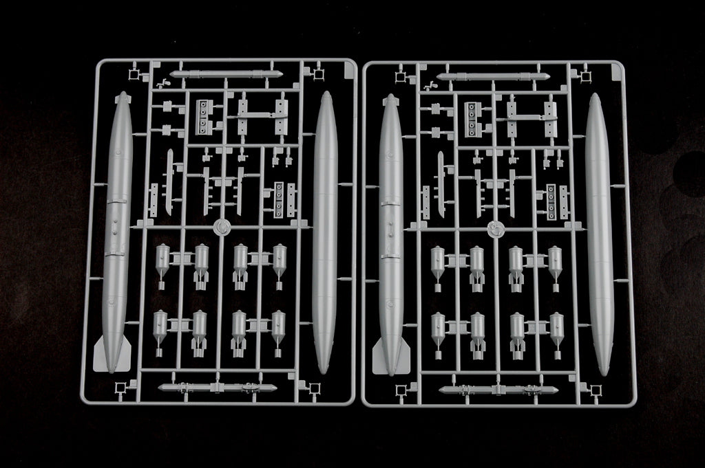 1/32 Su-25UB Frogfoot B - Hobby Sense