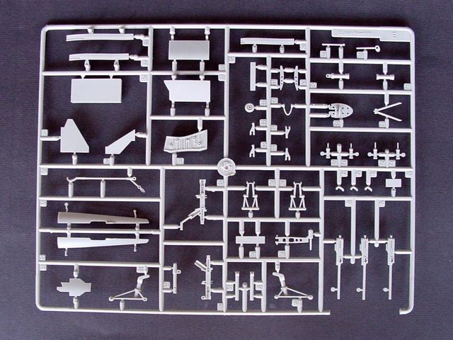 1/32 Vought F4U4 Corsair - Hobby Sense
