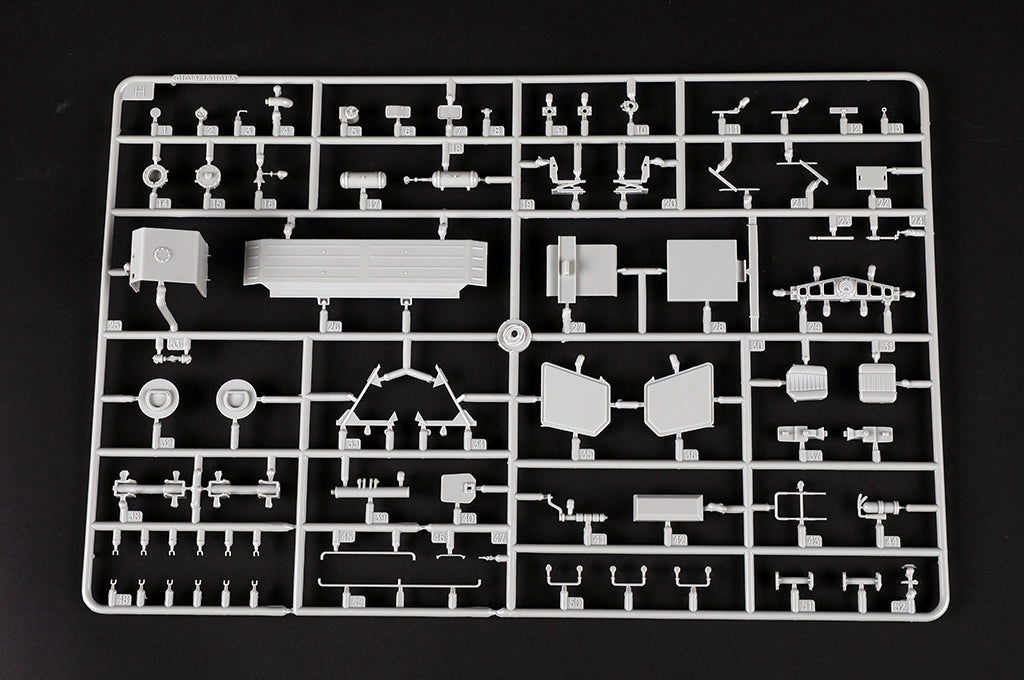 1/35 KZKT-74282 Heavy Tractor - Hobby Sense