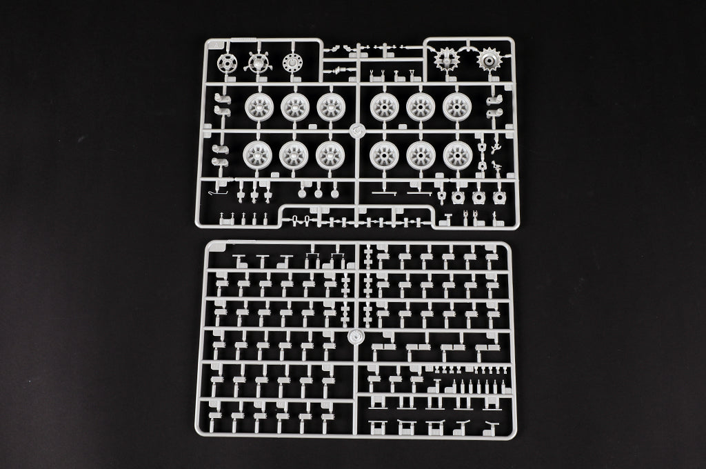 1/35 Soviet T72 Ural with Kontakt-1 Reactive Armor - Hobby Sense