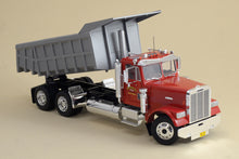 1/24 Freightliner Heavy Dumper Truck - Hobby Sense