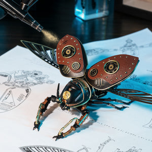 Rhinoceros Beetle (Plastic) - Hobby Sense