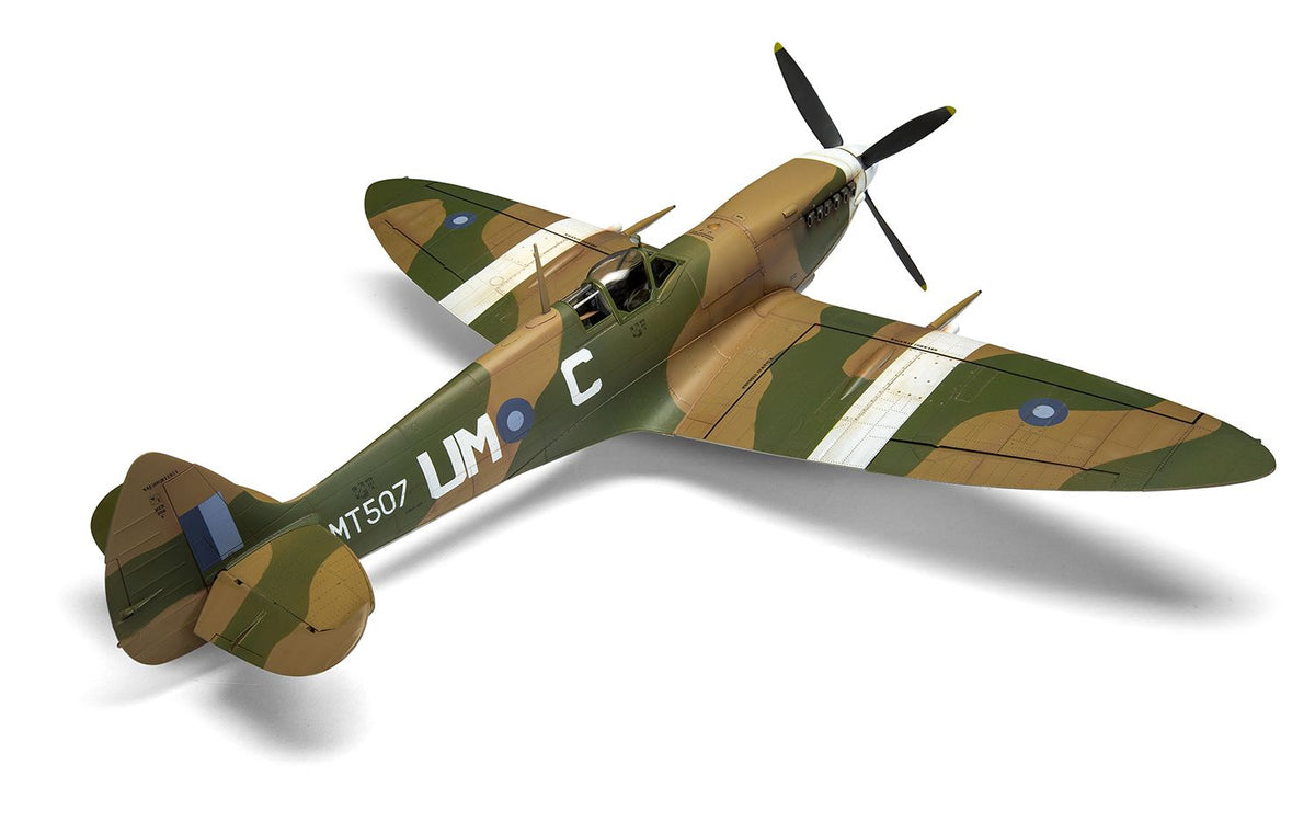 1/24 Supermarine Spitfire Mk.VIII - Hobby Sense