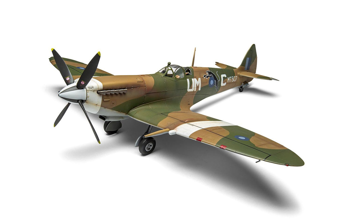 1/24 Supermarine Spitfire Mk.VIII - Hobby Sense