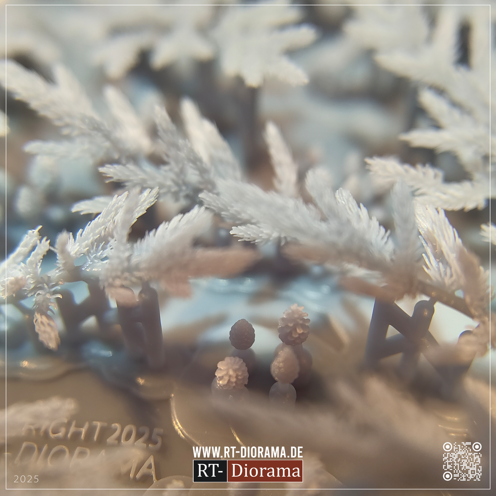 RT Diorama 1/35 Coniferous Branches [Camo Foliage] - Hobby Sense