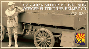 1/35 Canadian Motor MG Brigade Officer Putting the Helmet On, resin - Hobby Sense