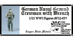 1/32 German Naval Ground Crewman with Wrench, resin - Hobby Sense