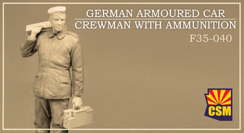 1/35 German Armoured Car Crewman with Ammunition, resin - Hobby Sense