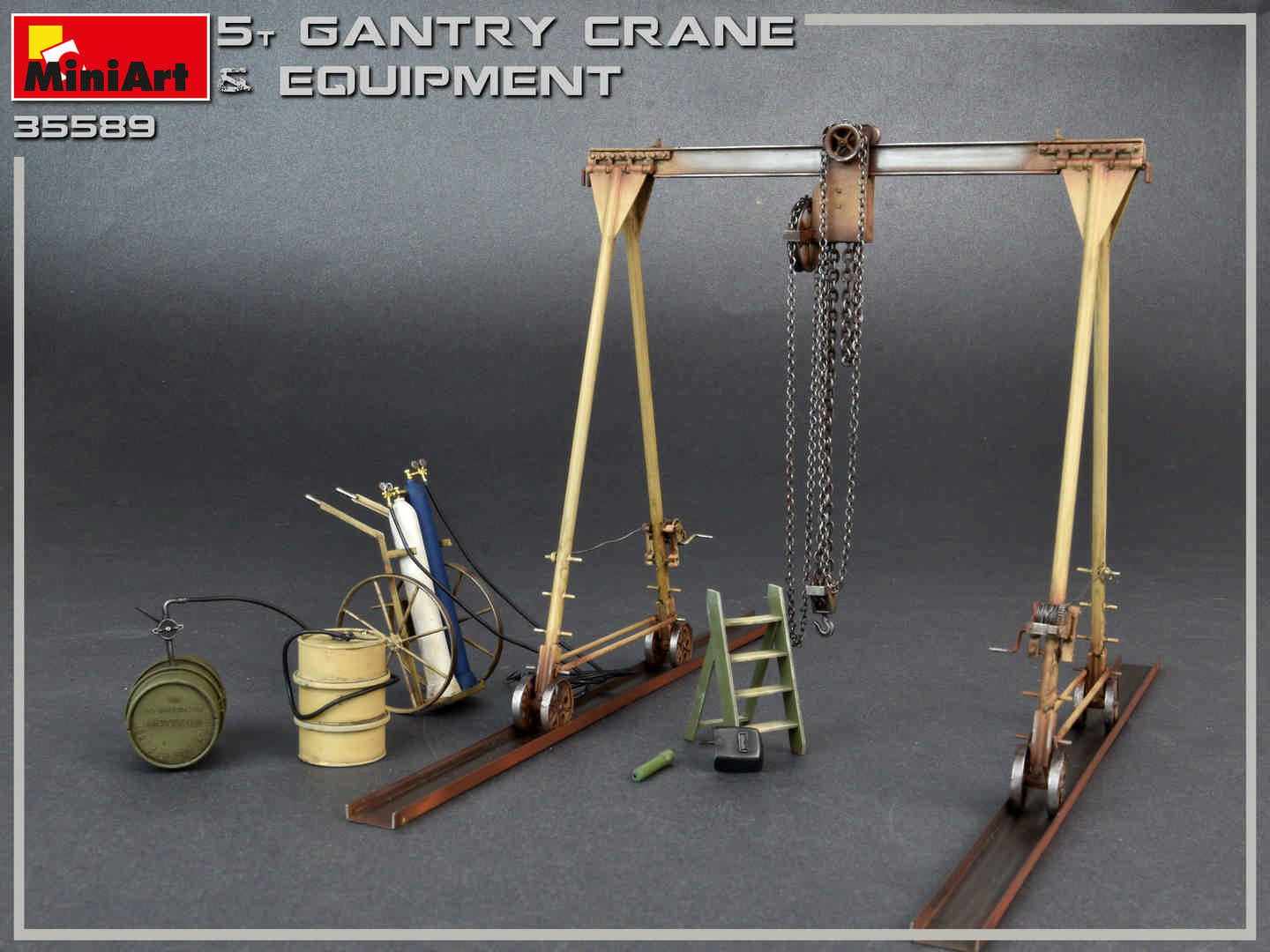 1/35 5 Ton Gantry Crane & Equipment - Hobby Sense