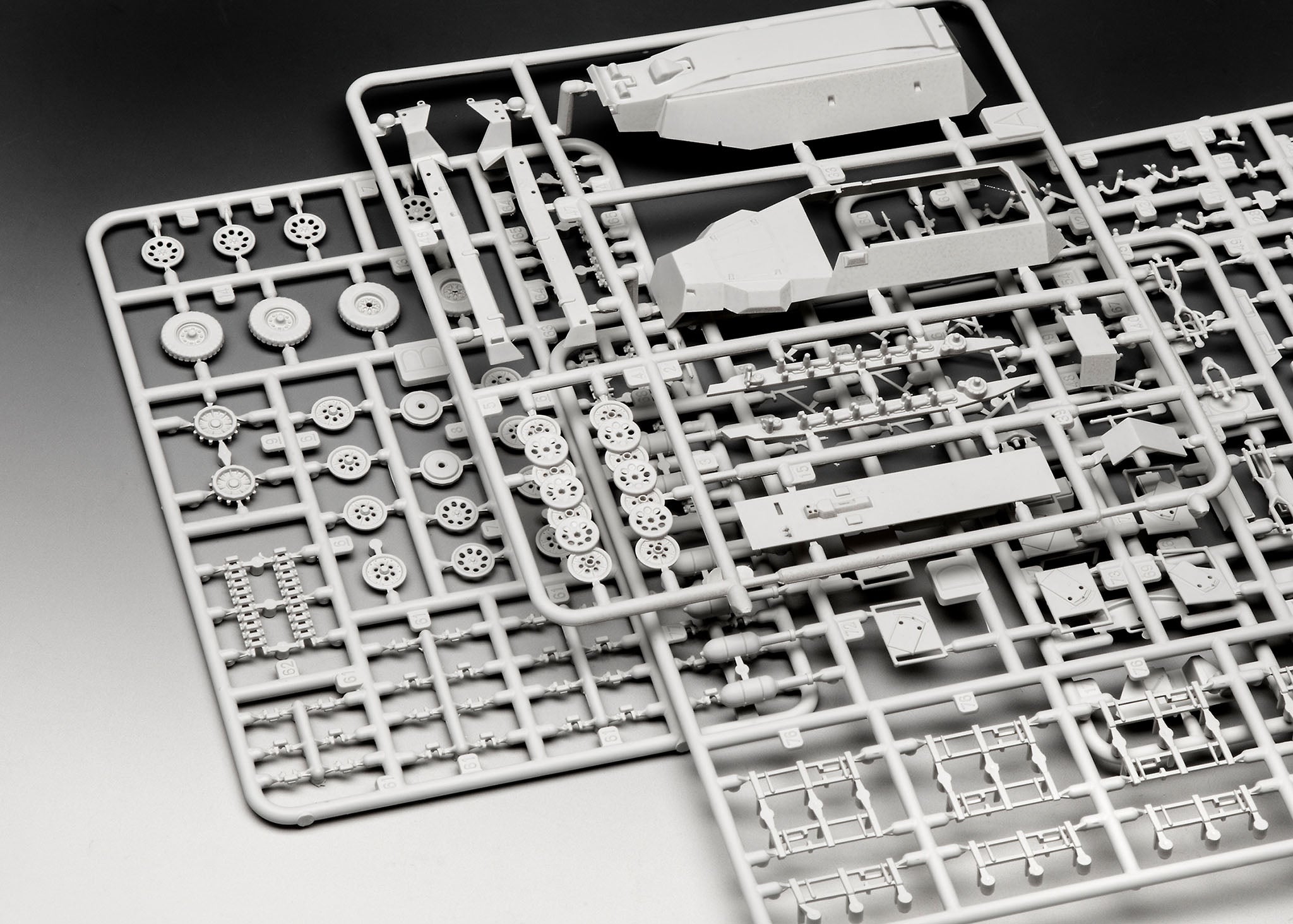 1/72 Sd.Kfz. 251/1 Ausf. C + Wurfr. 4 - Hobby Sense