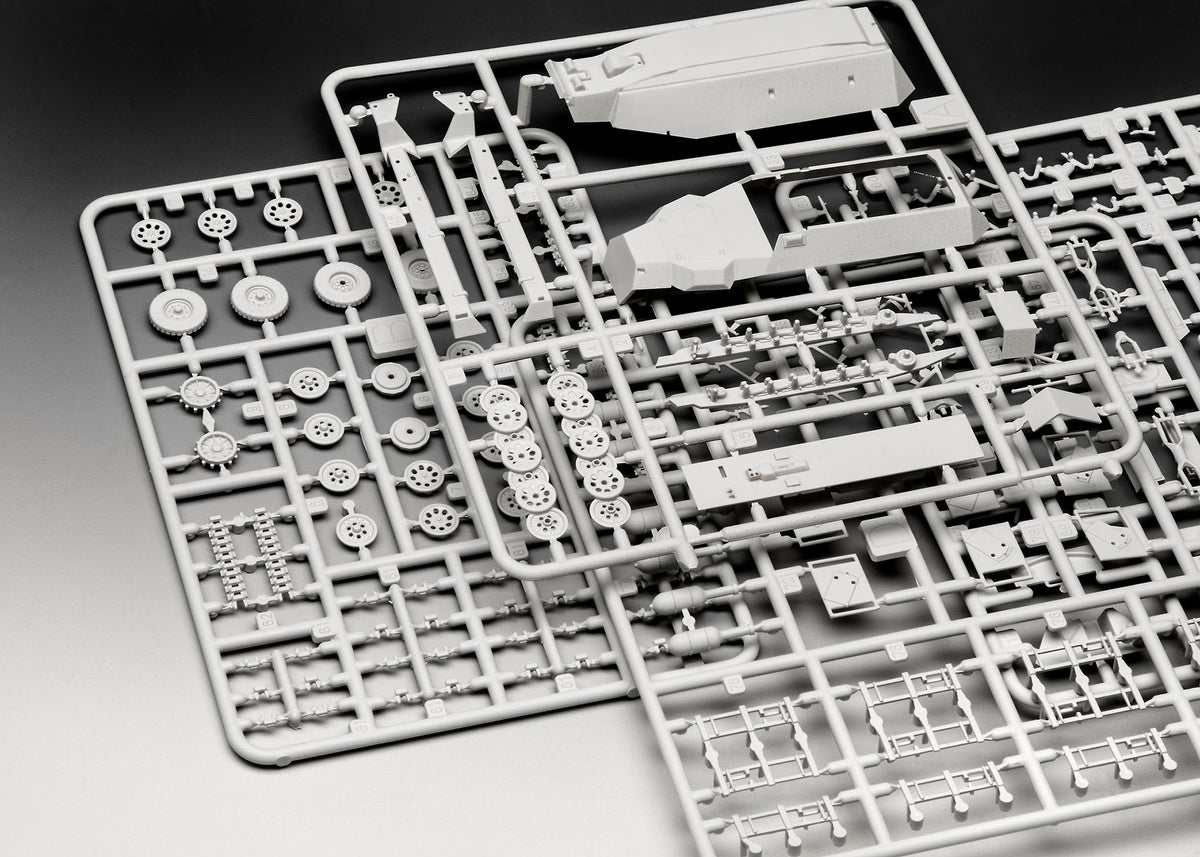 1/72 Sd.Kfz. 251/1 Ausf. C + Wurfr. 4 - Hobby Sense