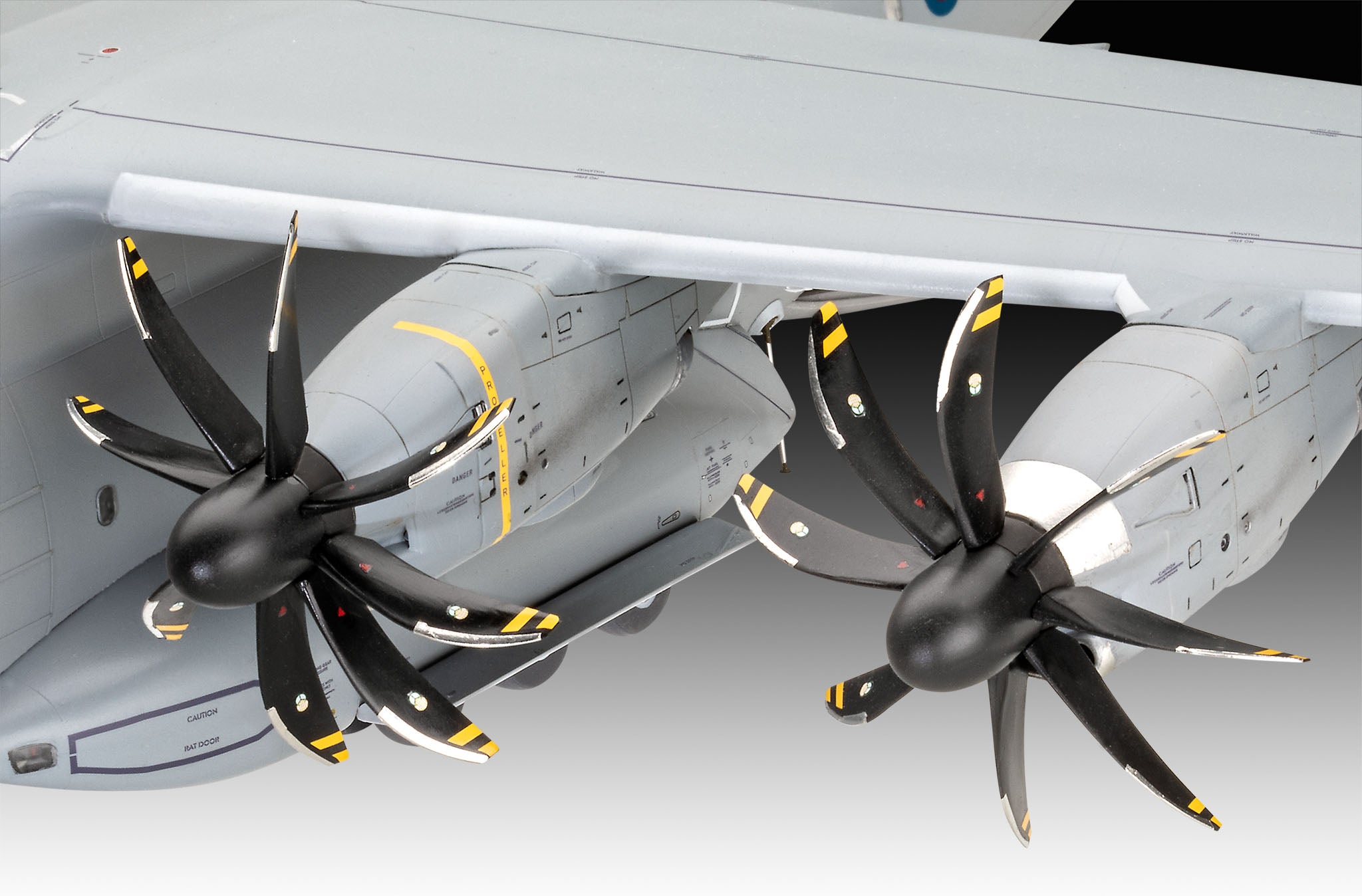 1/72 Airbus A400M Atlas RAF - Hobby Sense
