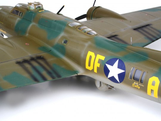 1/48 B17 F Memphis Belle - Hobby Sense