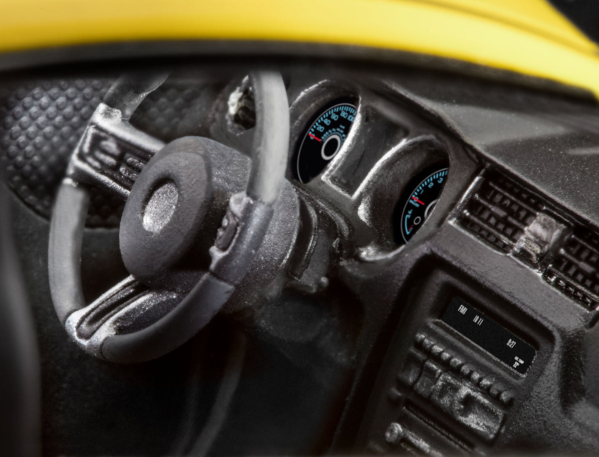 1/25 2013 Ford Mustang Boss 302 - Hobby Sense