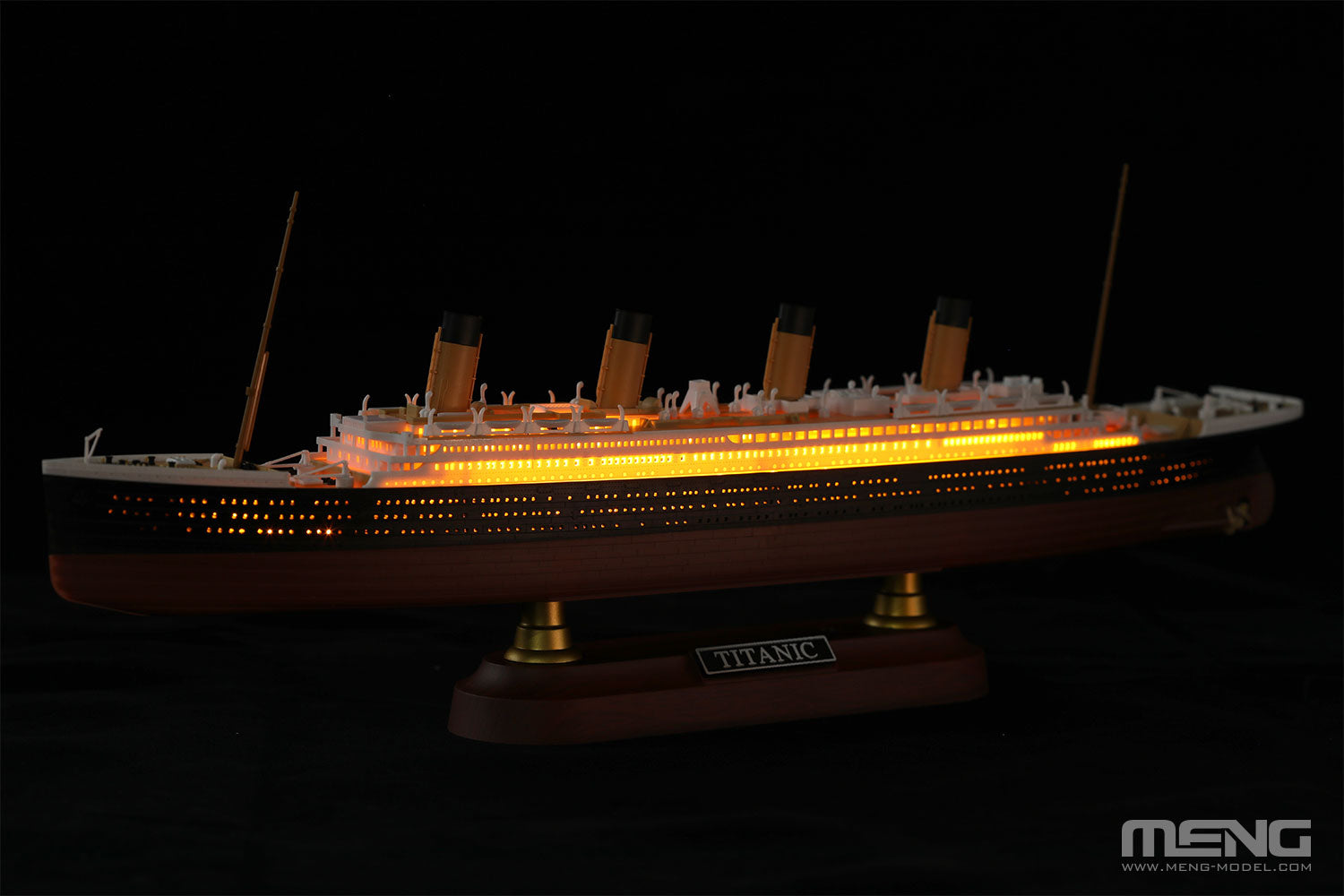 1/700 RMS Titanic, w/LED, Snap - Hobby Sense
