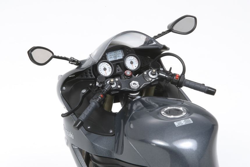 1/12 Kawasaki ZZR 1400 - Hobby Sense