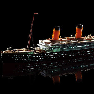1/700 RMS Titanic LED Set - Hobby Sense