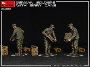 1/35 German Soldiers w/Jerry Cans - Hobby Sense