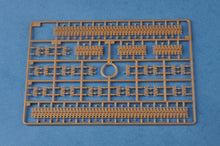 1/35 Soviet T35 Heavy Tank Early - Hobby Sense