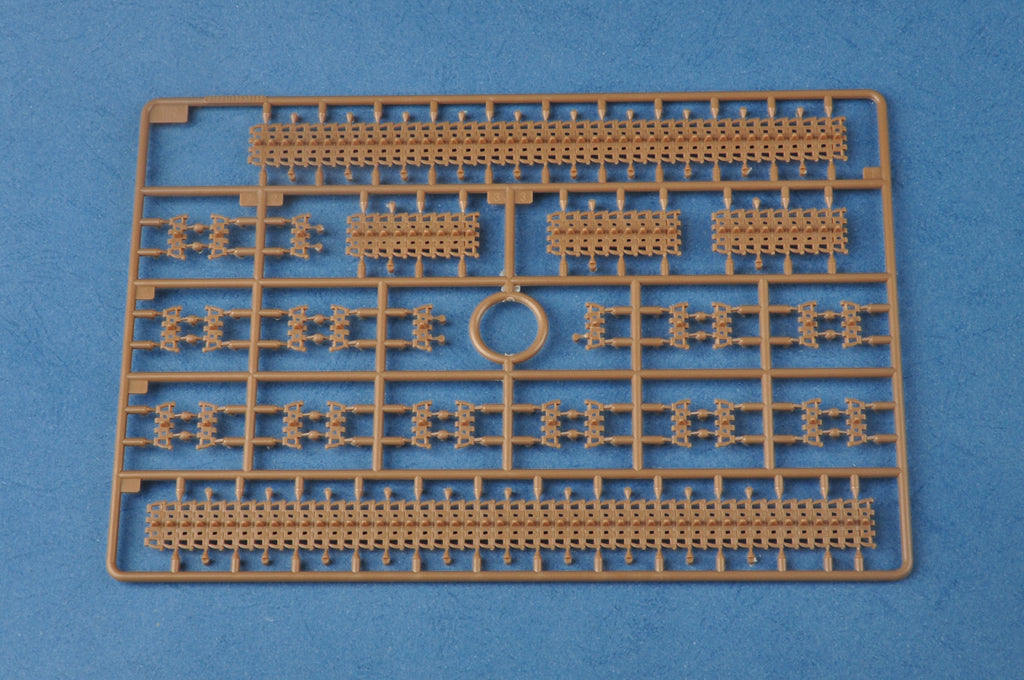1/35 Soviet T35 Heavy Tank Early - Hobby Sense