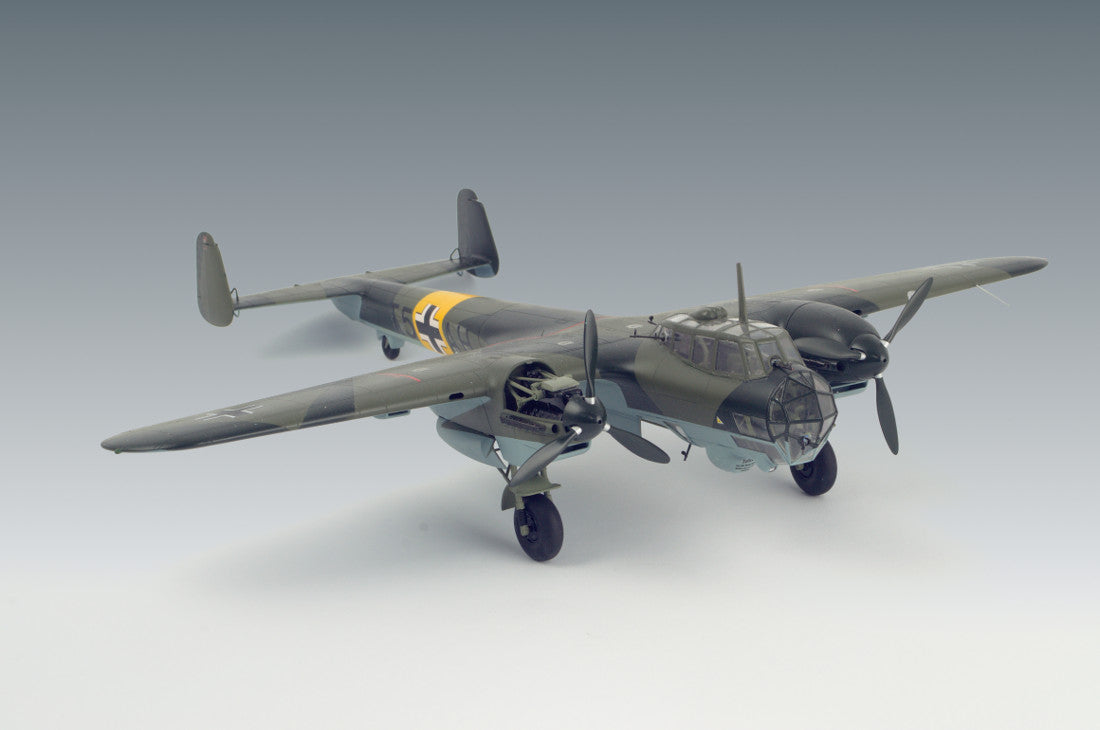 1/48 Do 215B-4 WWII German reconnaissance plane - Hobby Sense