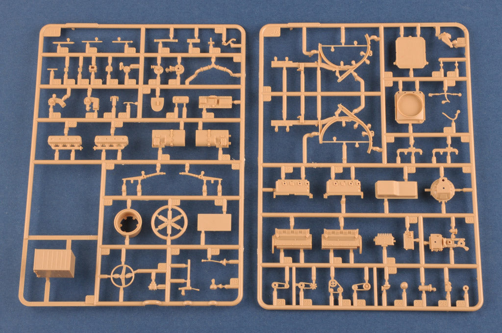 1/35 Russian KrAZ-260B Tractor with MAZ/ChMZAP-5247G Semitrailer - Hobby Sense