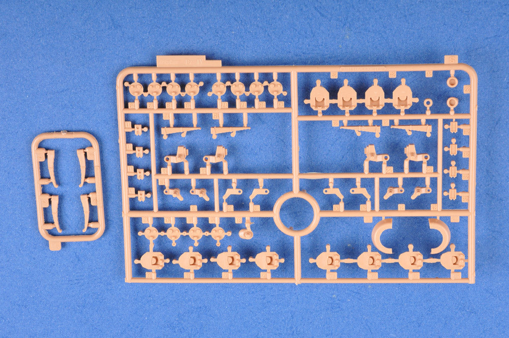 1/35 German Sturmpanzer IV Early Version (Mid Production) with Interior - Hobby Sense