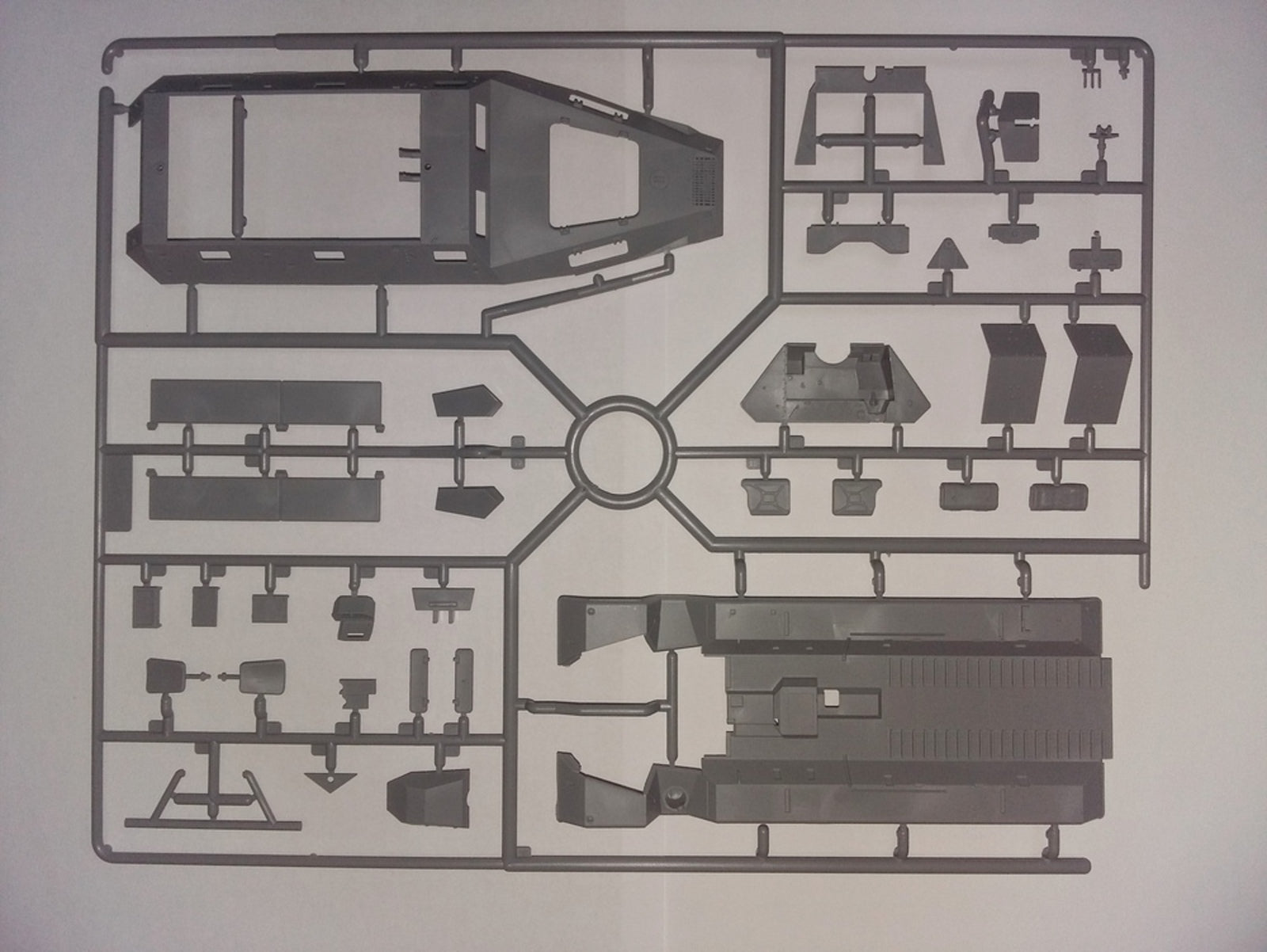 1/35 Sd.Kfz.251/1 Ausf.A with German Infantry - Hobby Sense
