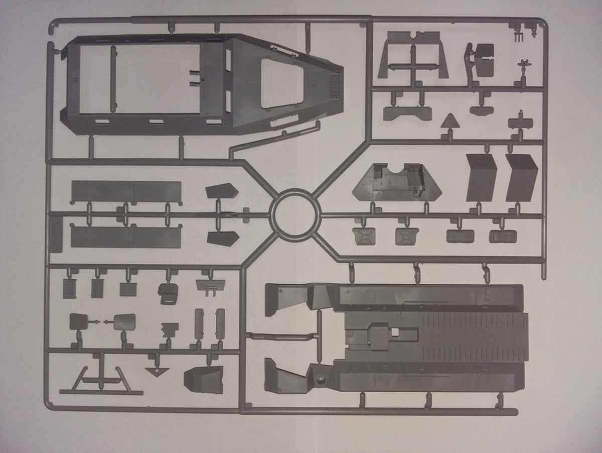 1/35 Sd.Kfz.251/1 Ausf.A with German Infantry - Hobby Sense