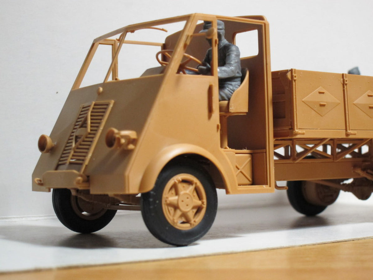 1/35 Lastkraftwagen 3,5 t AHN with German Drivers - Hobby Sense