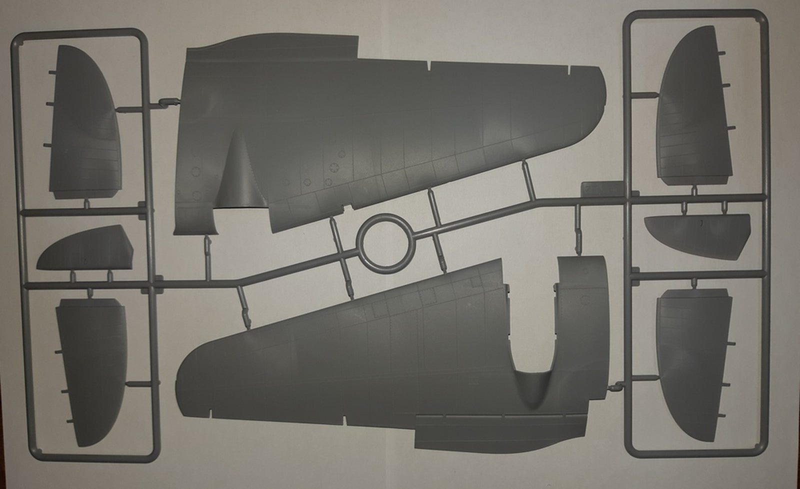 1/48 He 111H-20, WWII German Bomber - Hobby Sense