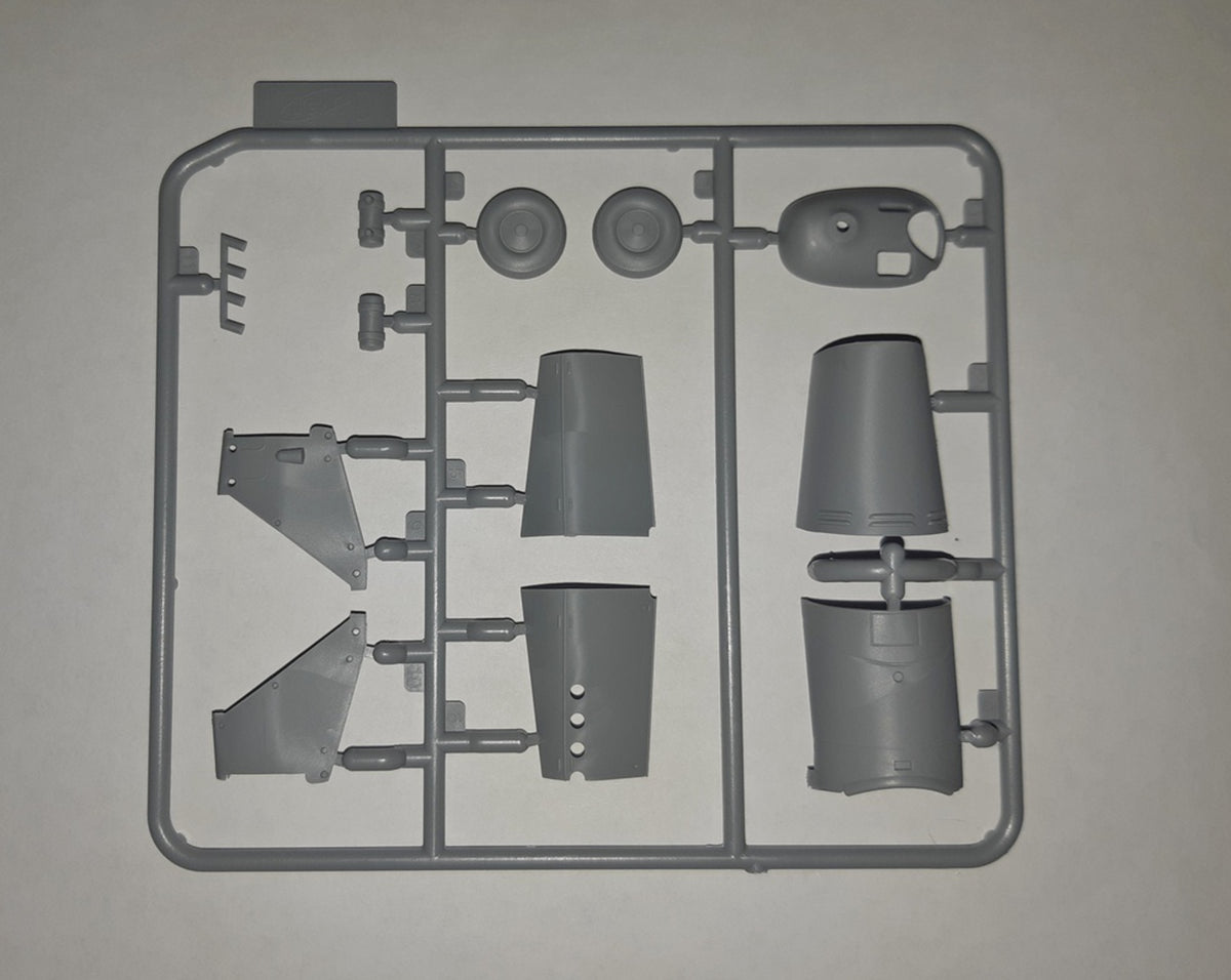 1/32 Ki-86a/K9W1 “Cypress”, WWII Japan Training Aircraft - Hobby Sense