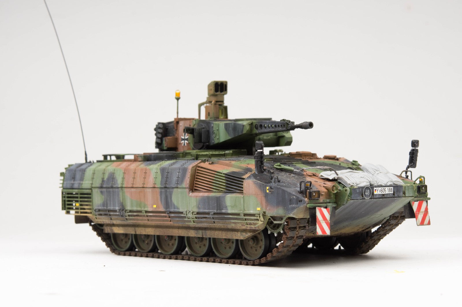 1/35 German Schutzenpanzer Puma - Hobby Sense