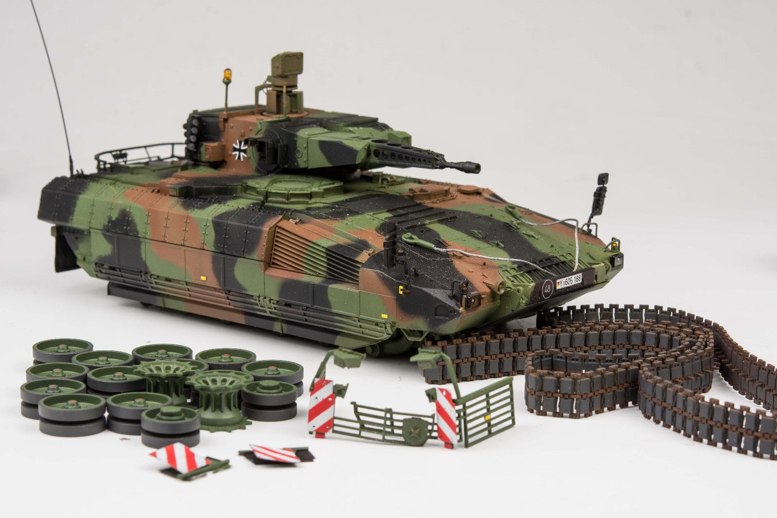1/35 German Schutzenpanzer Puma - Hobby Sense
