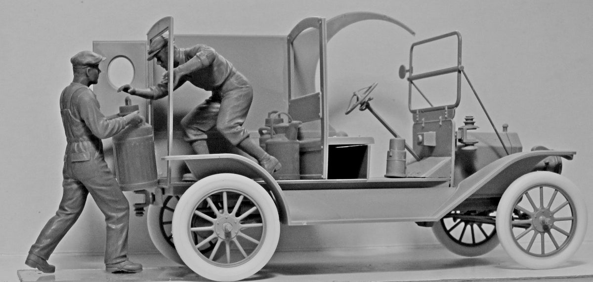 1/24 Gasoline Delivery, Ford Model T 1912 Delivery Car with American Gasoline Loaders - Hobby Sense