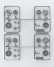 1/35 Model W.O.T. 8, WWII British Truck - Hobby Sense