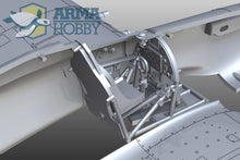 1/72 Hurricane Mk IIc Trop - Hobby Sense