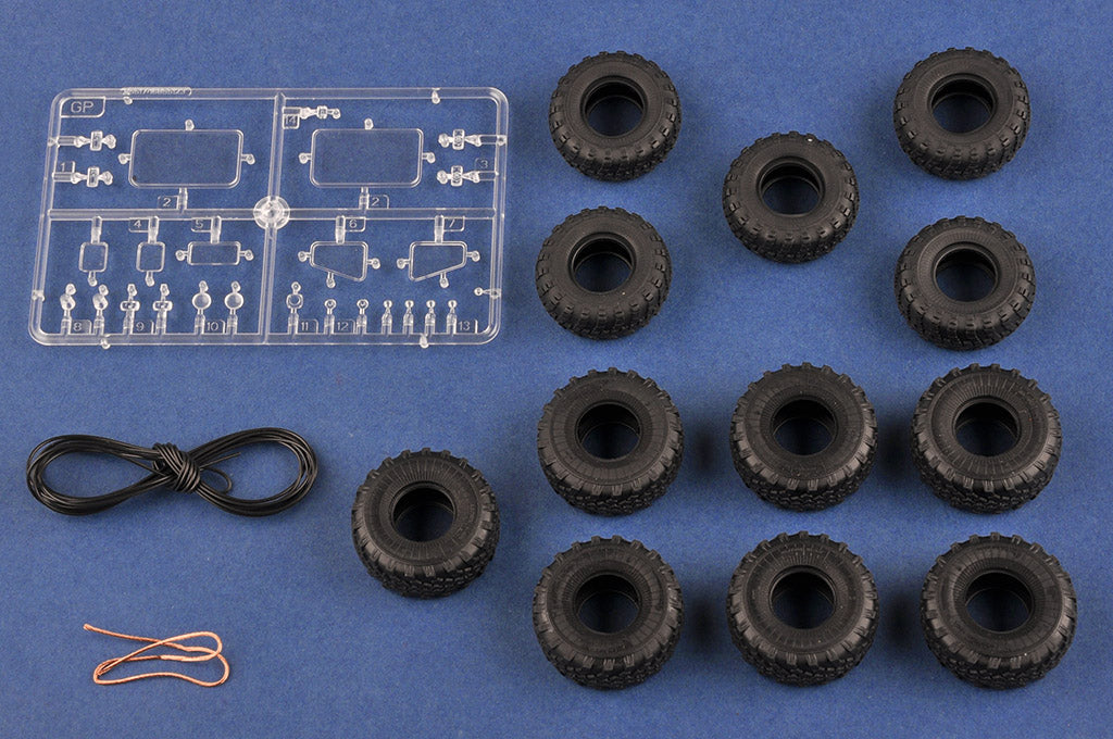 1/35 Russian BAZ 64022 with 5P85TE2 TEL S400 - Hobby Sense