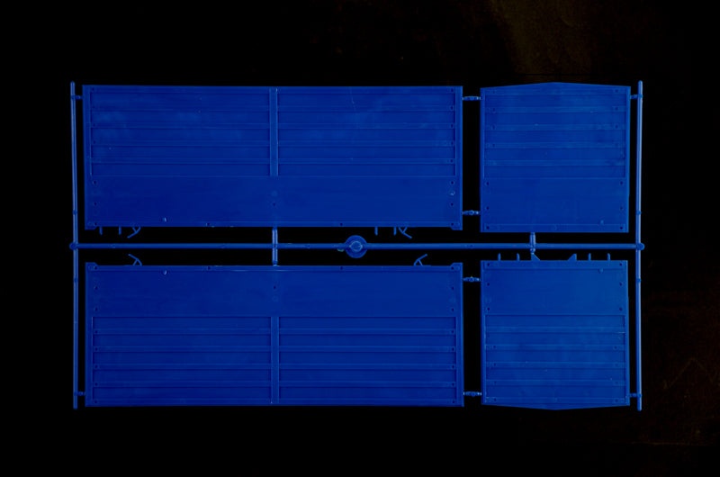 1/24 Volvo F16 Globetrotter Canvas Truck with Elevator - Hobby Sense